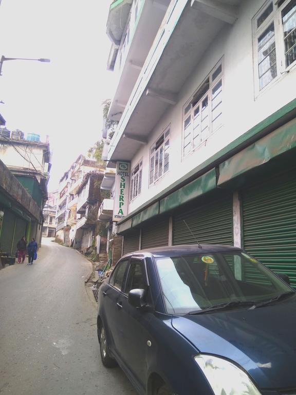 Hotel Sherpa ダージリン エクステリア 写真